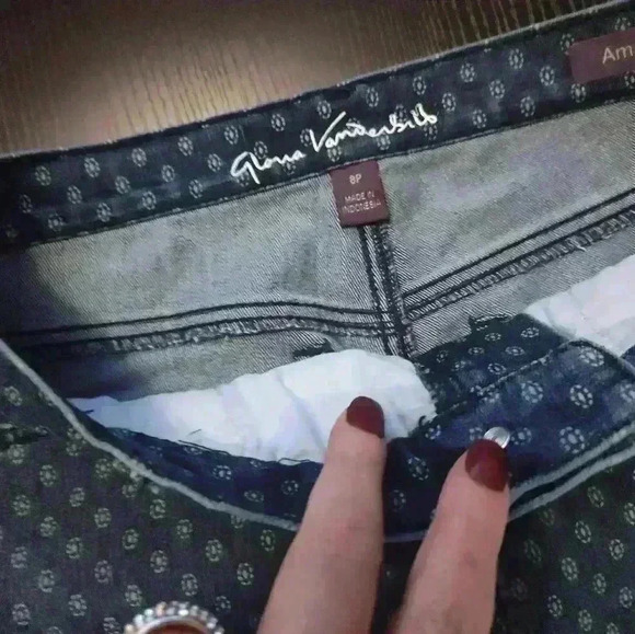 Gloria Vanderbilt Amanda Printed Denim Jeans Size 8 p #218 - Picture 2 of 3